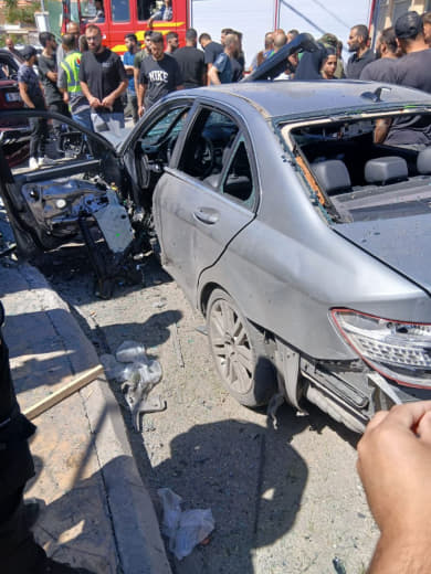 URGENT | Lebanese Ministry of Health: One martyr and two injured in Israeli targeting of a vehicle in Bint Jbeil in the 